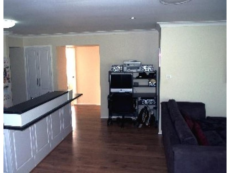 21 Barossa Drive, Minchinbury NSW 2770