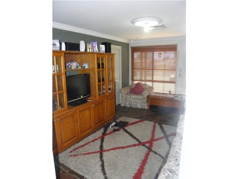 8 Dublin Street, Glendenning NSW 2761