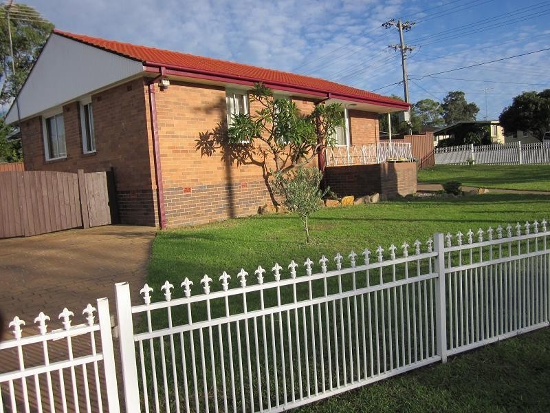 2 Hasselburgh Road, Tregear NSW 2770