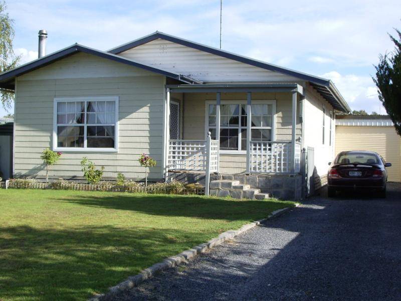 21 ARTHUR STREET, Tarpeena SA 5277