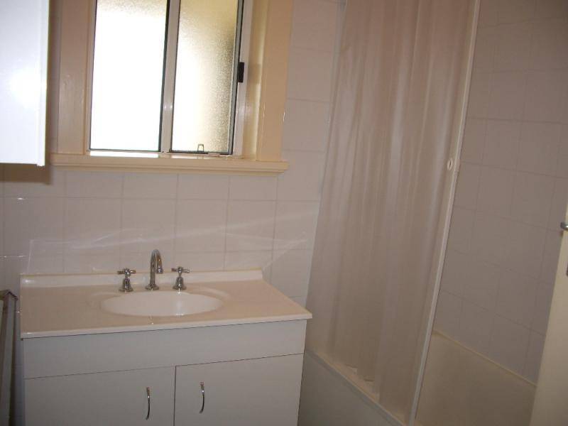 2 HOWARD STREET, Mount Gambier SA 5290