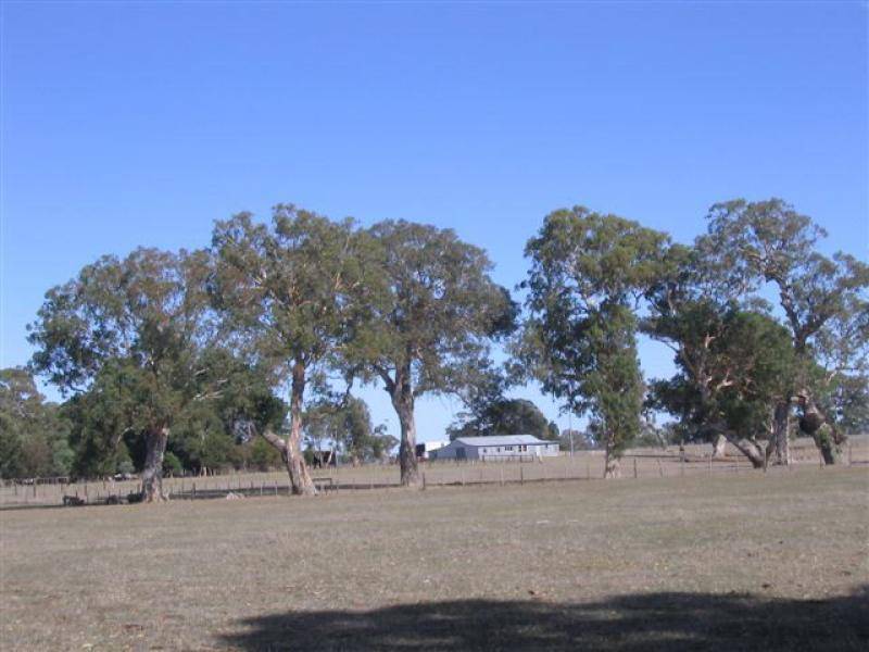 . KALANGADOO HOUSE ROAD &AMP; CNR GRANEYS LANE &AMP; OLD PENOLA KALANGADOO ROADS, Kalangadoo SA 5278