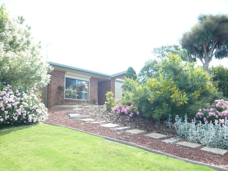 27 SINCLAIR STREET, Mount Gambier SA 5290