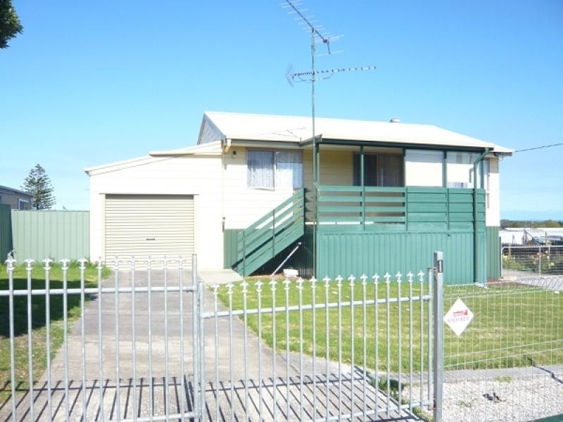 1 Neil Black Street East, Nelson VIC 3292