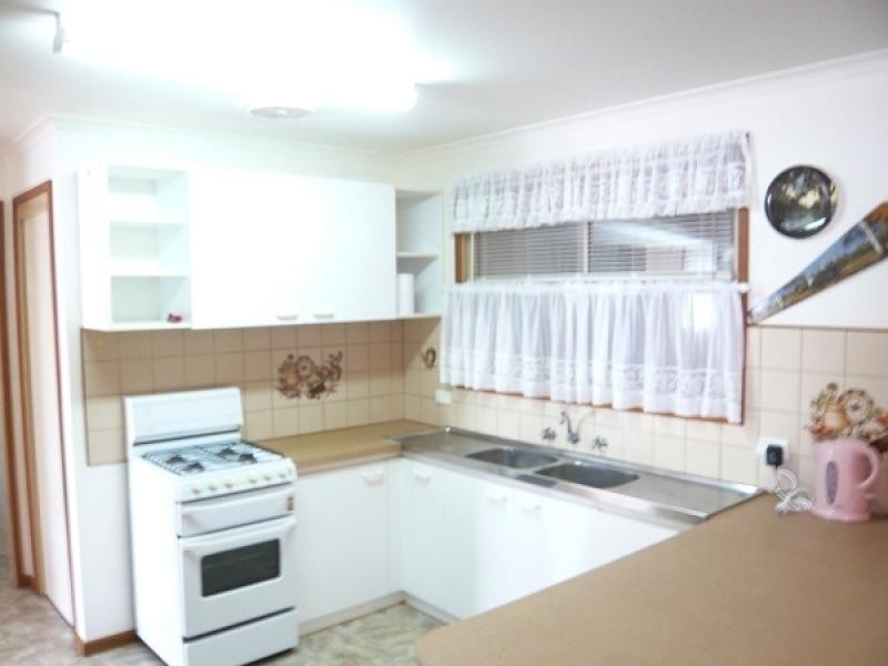 1 Neil Black Street East, Nelson VIC 3292