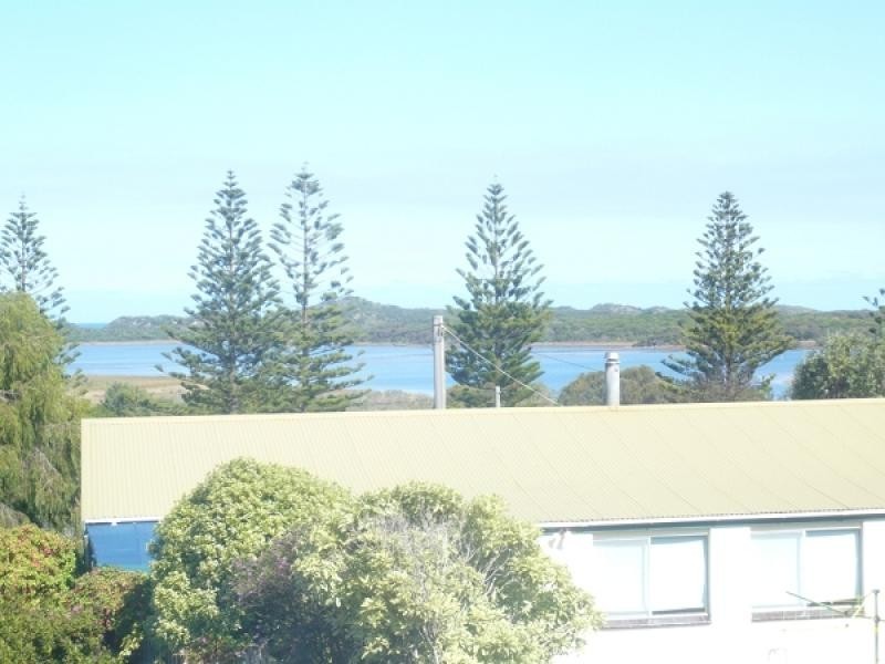 1 Neil Black Street East, Nelson VIC 3292