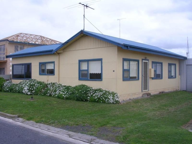 98 MEYLIN STREET, Port Macdonnell SA 5291