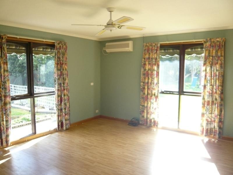 1 Peters Street, Tantanoola SA 5280