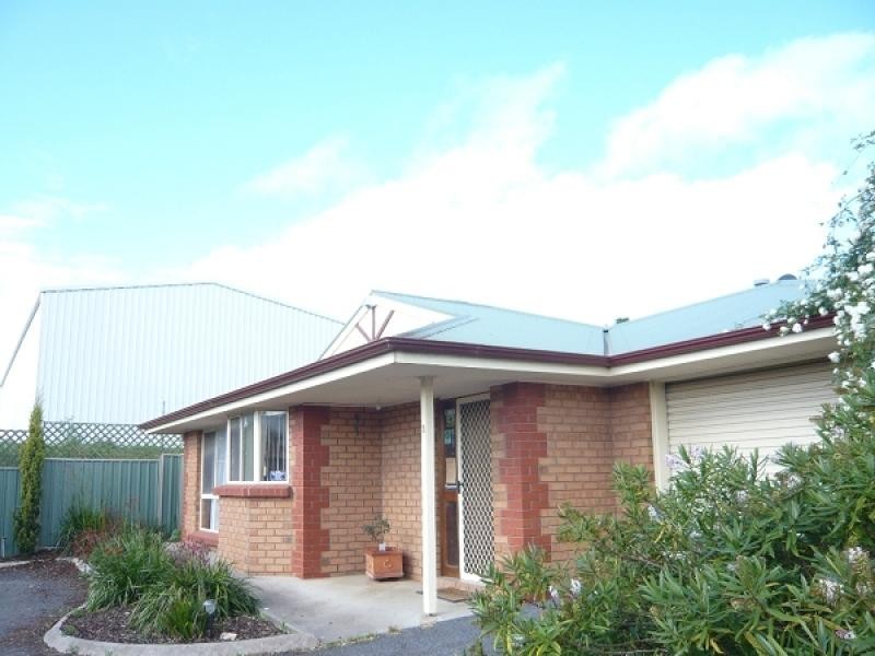 27 A Tolmie Street, Mount Gambier SA 5290
