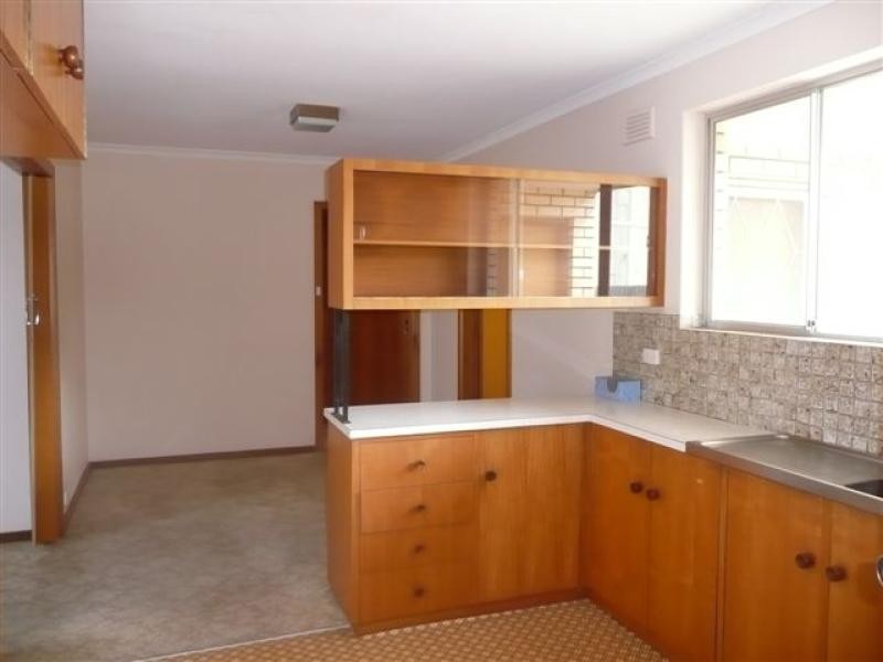 16 Stuckey Street, Millicent SA 5280