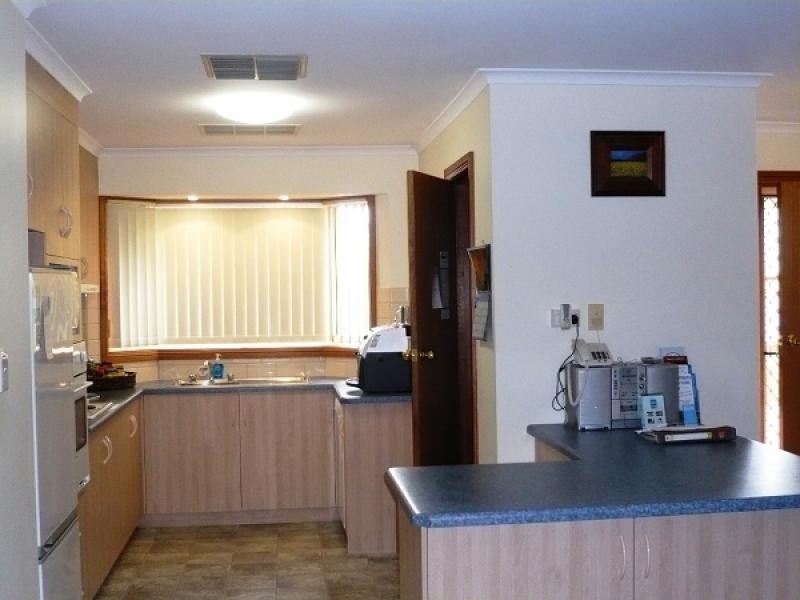 Unit 4, 27 A Tolmie Street, Mount Gambier SA 5290