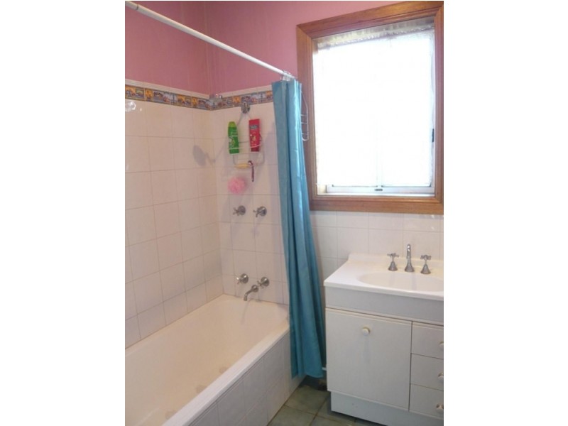 16 Holder Street, Mount Gambier SA 5290