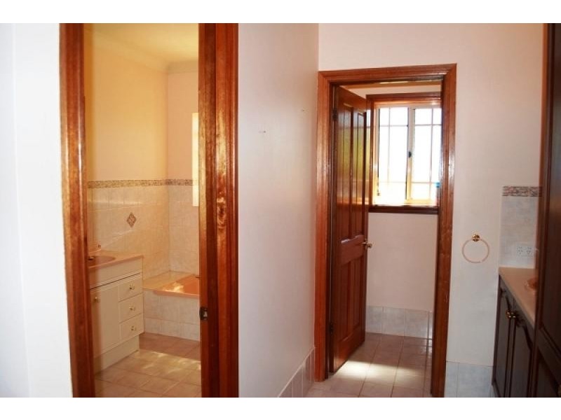 10 Westlands Court, Mount Gambier SA 5290