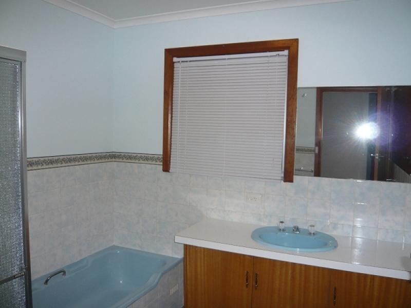 34 Lake Terrace West, Mount Gambier SA 5290