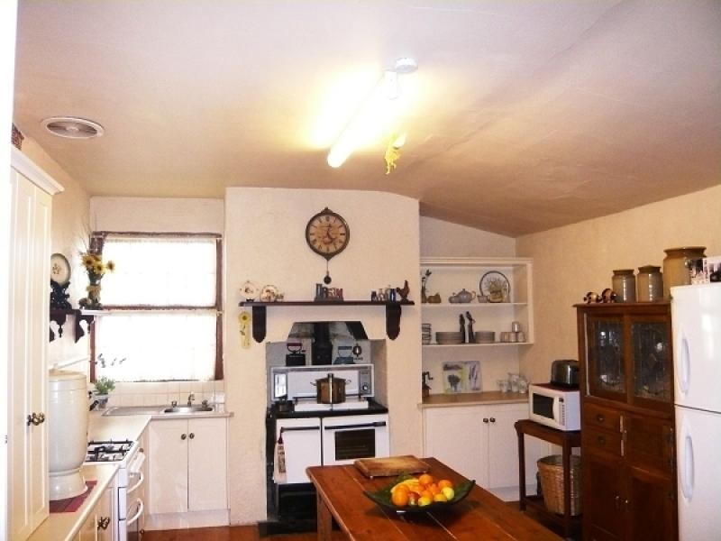35 Jubilee Highway West, Mount Gambier SA 5290
