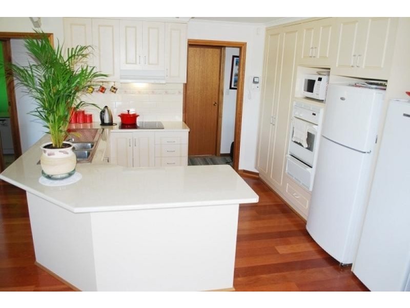 27 Sinclair Street, Mount Gambier SA 5290