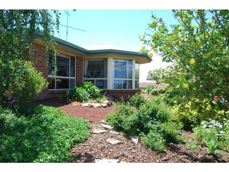 27 Sinclair Street, Mount Gambier SA 5290