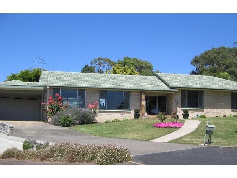 17 Foote Street, Mount Gambier SA 5290