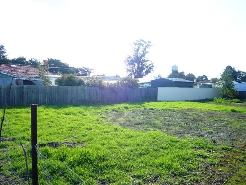 6 Blesing Street, Nangwarry SA 5277