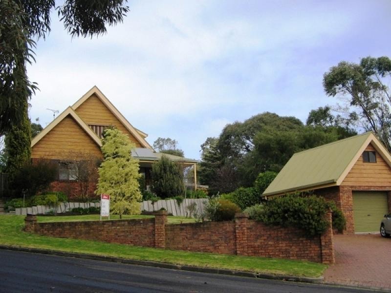 13 Kalimna Crescent, Mount Gambier SA 5290