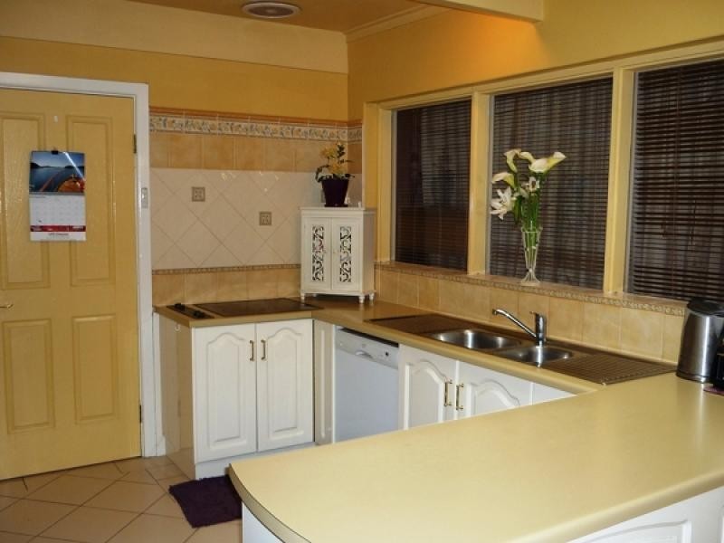 6 Sunnyside Drive, Mount Gambier SA 5290