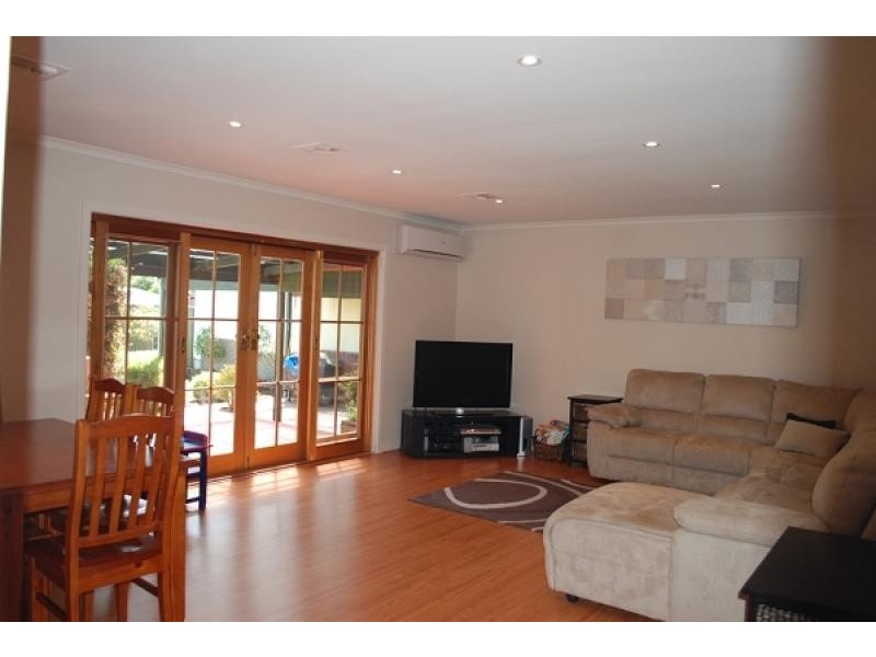 17 Gwendoline Street, Mount Gambier SA 5290