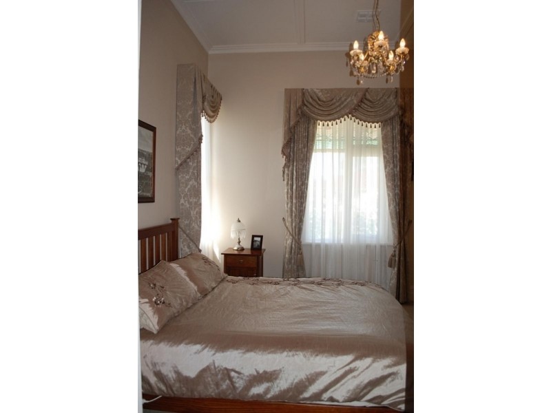 17 Gwendoline Street, Mount Gambier SA 5290