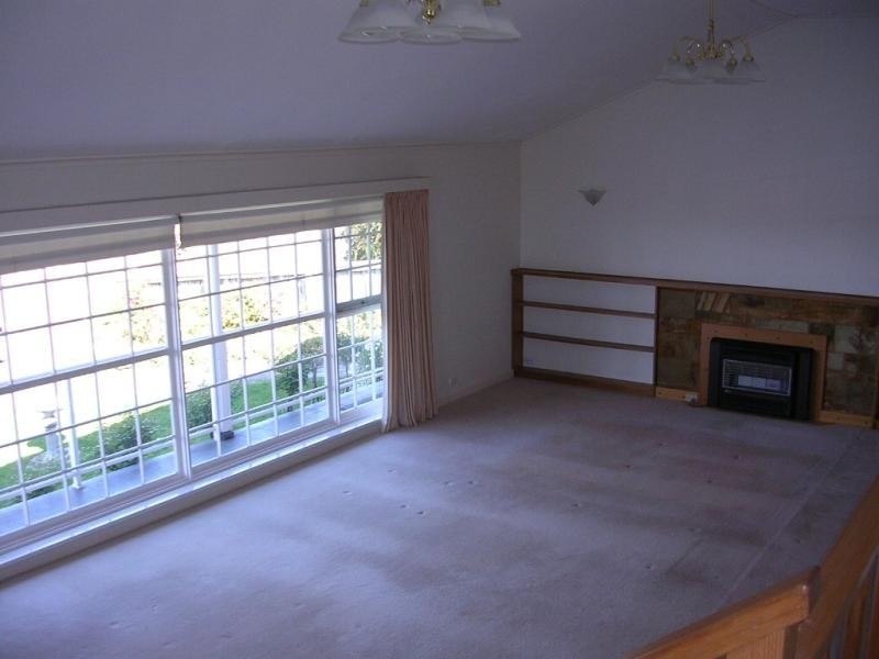 2 Shelley Crescent, Mount Gambier SA 5290