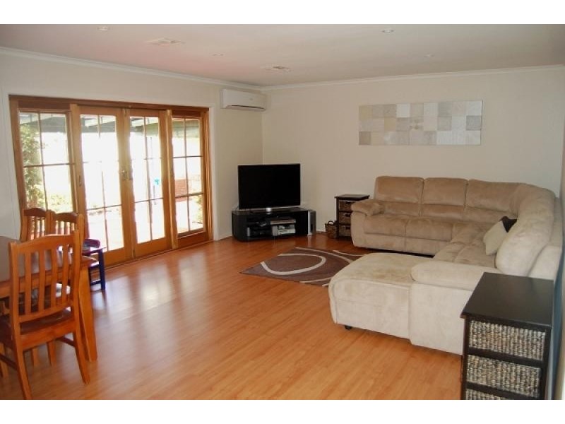 17 Gwendoline Street, Mount Gambier SA 5290