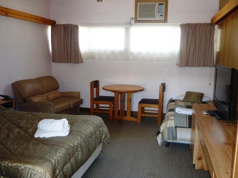 37 Bay Road, Mount Gambier SA 5290