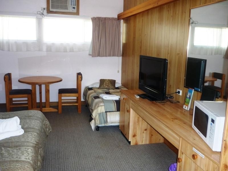 37 Bay Road, Mount Gambier SA 5290