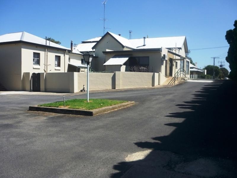 37 Bay Road, Mount Gambier SA 5290