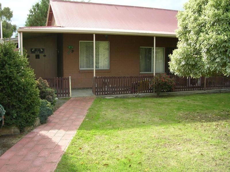 9 Adelaide Street, Kalangadoo SA 5278