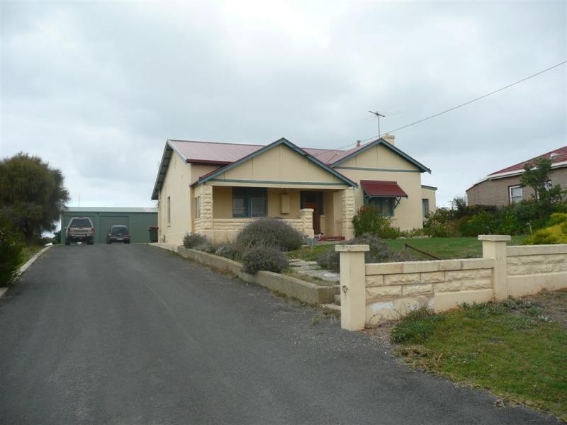 39 Railway Terrace, Beachport SA 5280