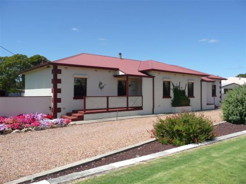 9 Daphne Street, Millicent SA 5280