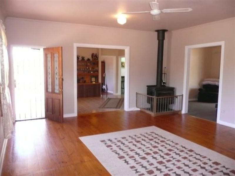 9 Daphne Street, Millicent SA 5280