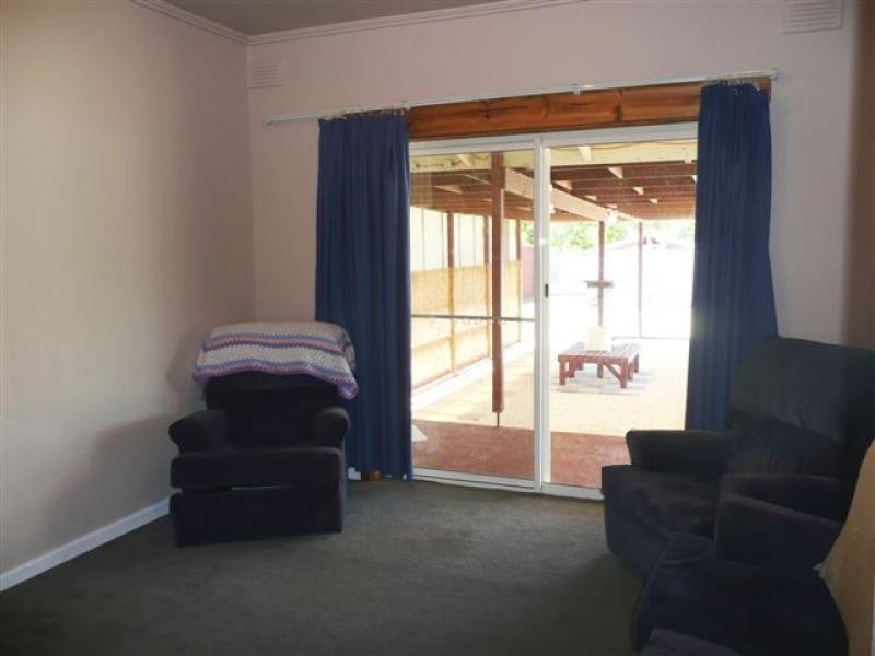 9 Daphne Street, Millicent SA 5280