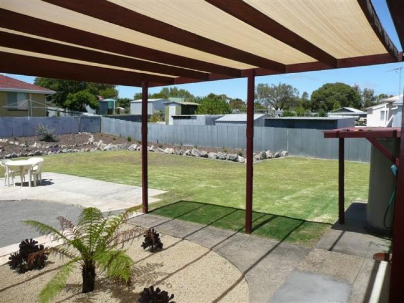 9 Daphne Street, Millicent SA 5280