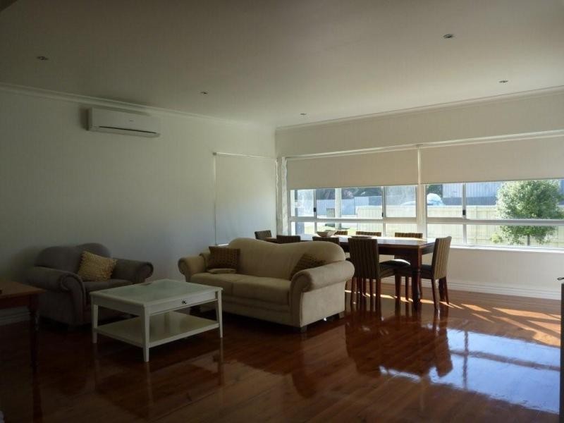 2 Lanky Street, Beachport SA 5280