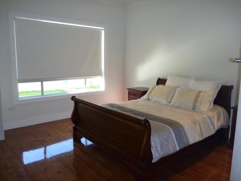 2 Lanky Street, Beachport SA 5280