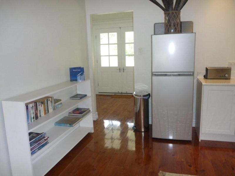 2 Lanky Street, Beachport SA 5280