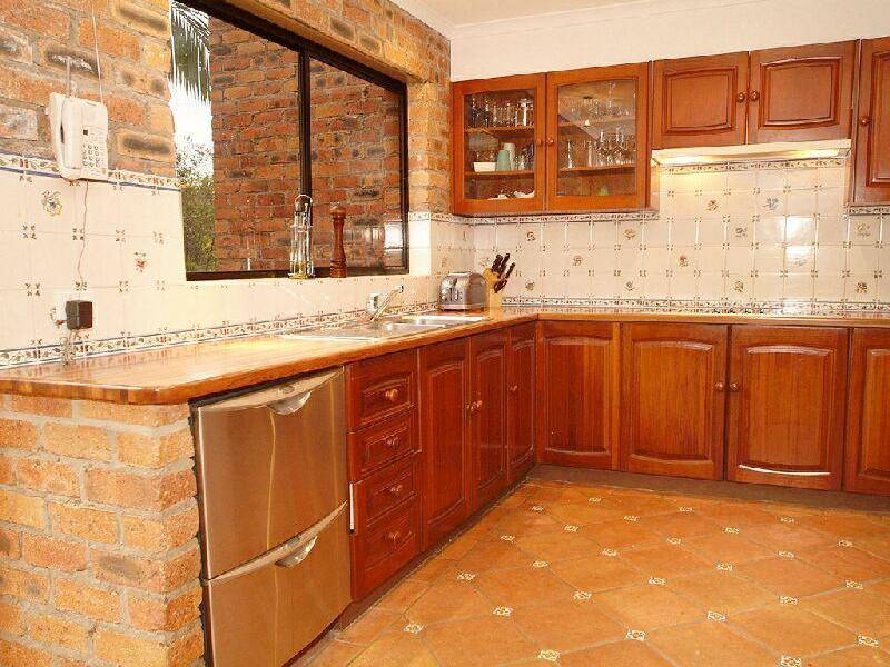15 SABU COURT, Mcdowall QLD 4053