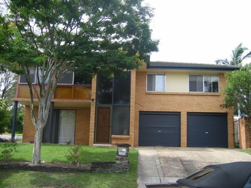 35 CHAPLIN STREET, Stafford Heights QLD 4053