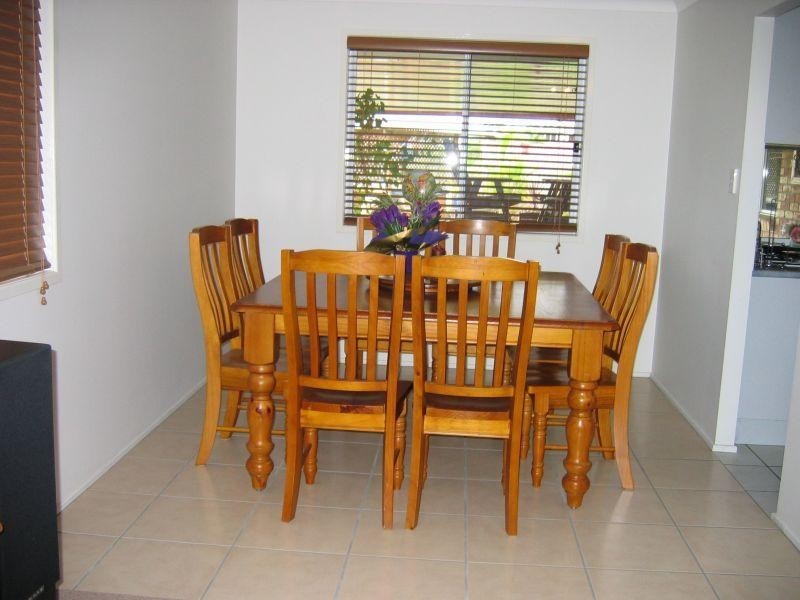 5 LYNAGH COURT, Arana Hills QLD 4054