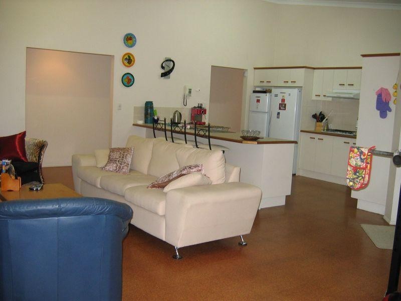 2 Lambeth Court, Albany Creek QLD 4035