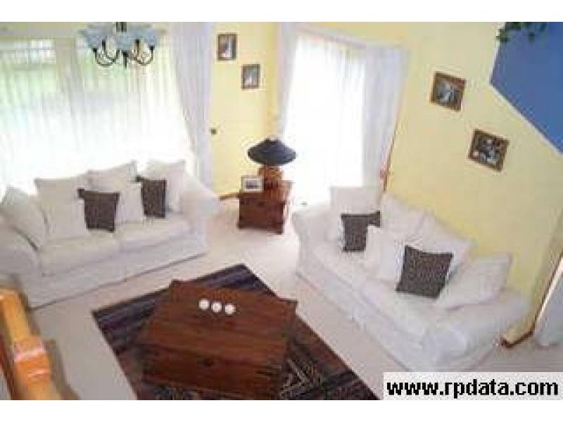 8 Peterson Place, Bridgeman Downs QLD 4035