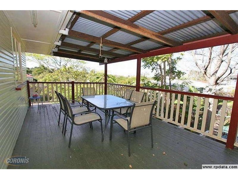 128 APPLEBY ROAD, Stafford Heights QLD 4053