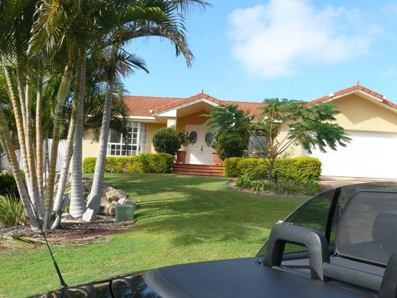 10 Cosmos Place, Bridgeman Downs QLD 4035