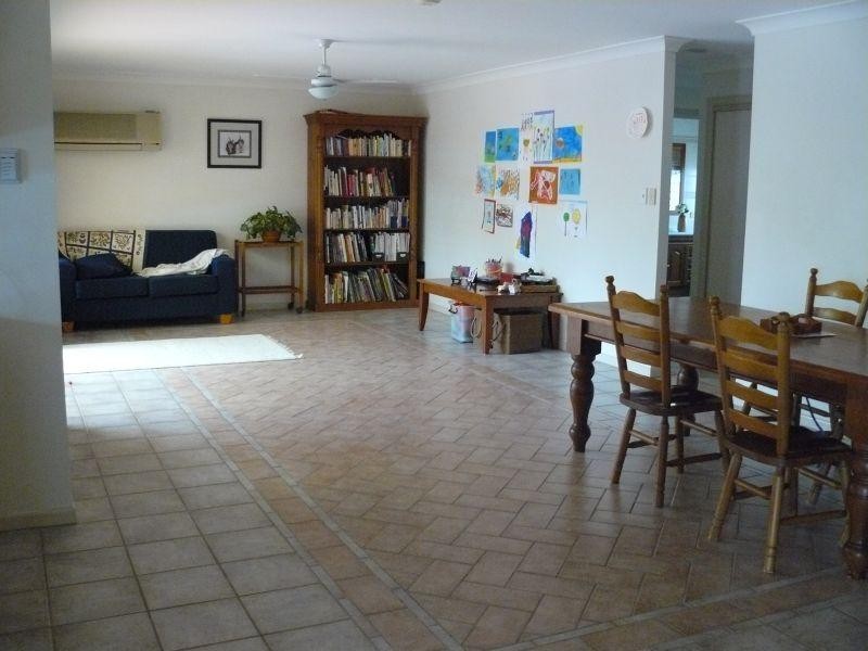 10 Cosmos Place, Bridgeman Downs QLD 4035