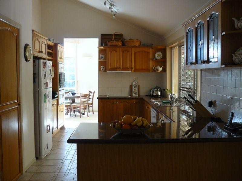 10 Cosmos Place, Bridgeman Downs QLD 4035